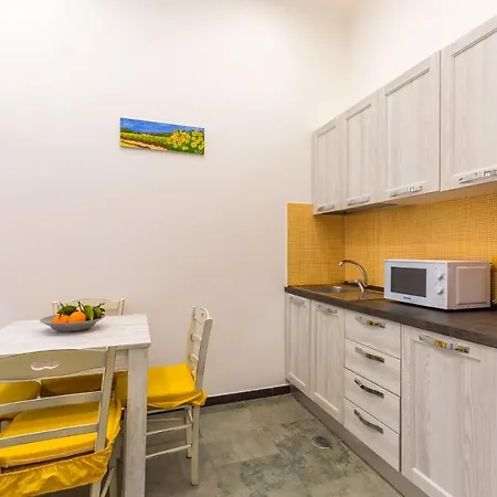 Gelso Complex And Flat By Napoliapartments