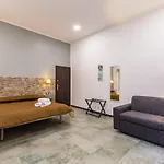 Gelso Complex And Flat By Napoliapartments 公寓