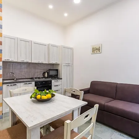 Gelso Complex And Flat By Napoliapartments *