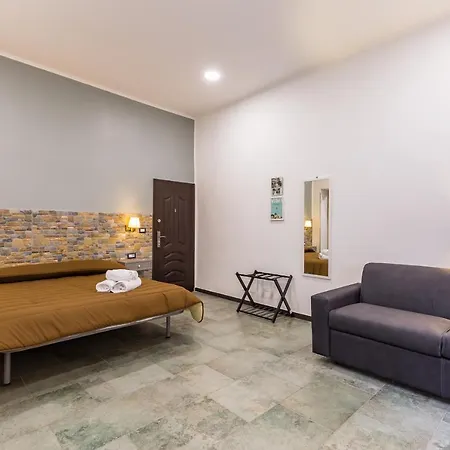 Gelso Complex And Flat By Napoliapartments شقة