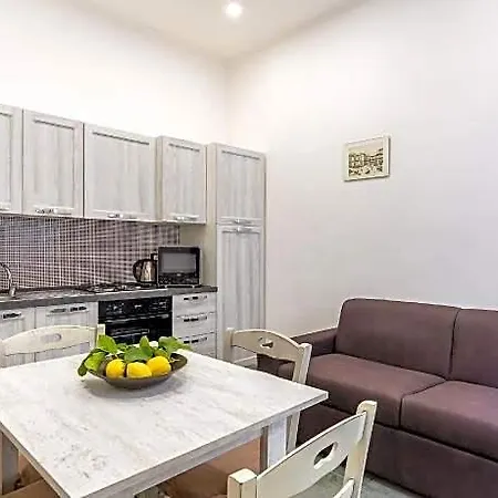 Appartement Gelso Complex And Flat By Napoliapartments *